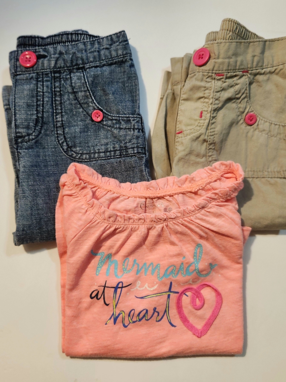 Source Unknown Peach Graphic Shorts and Pants Set with Pink Accents